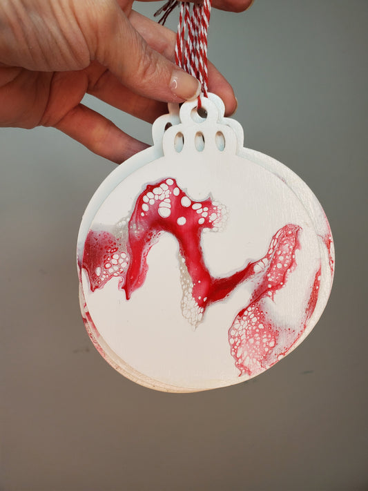 Ornament White/Red/Silver wood set of 6