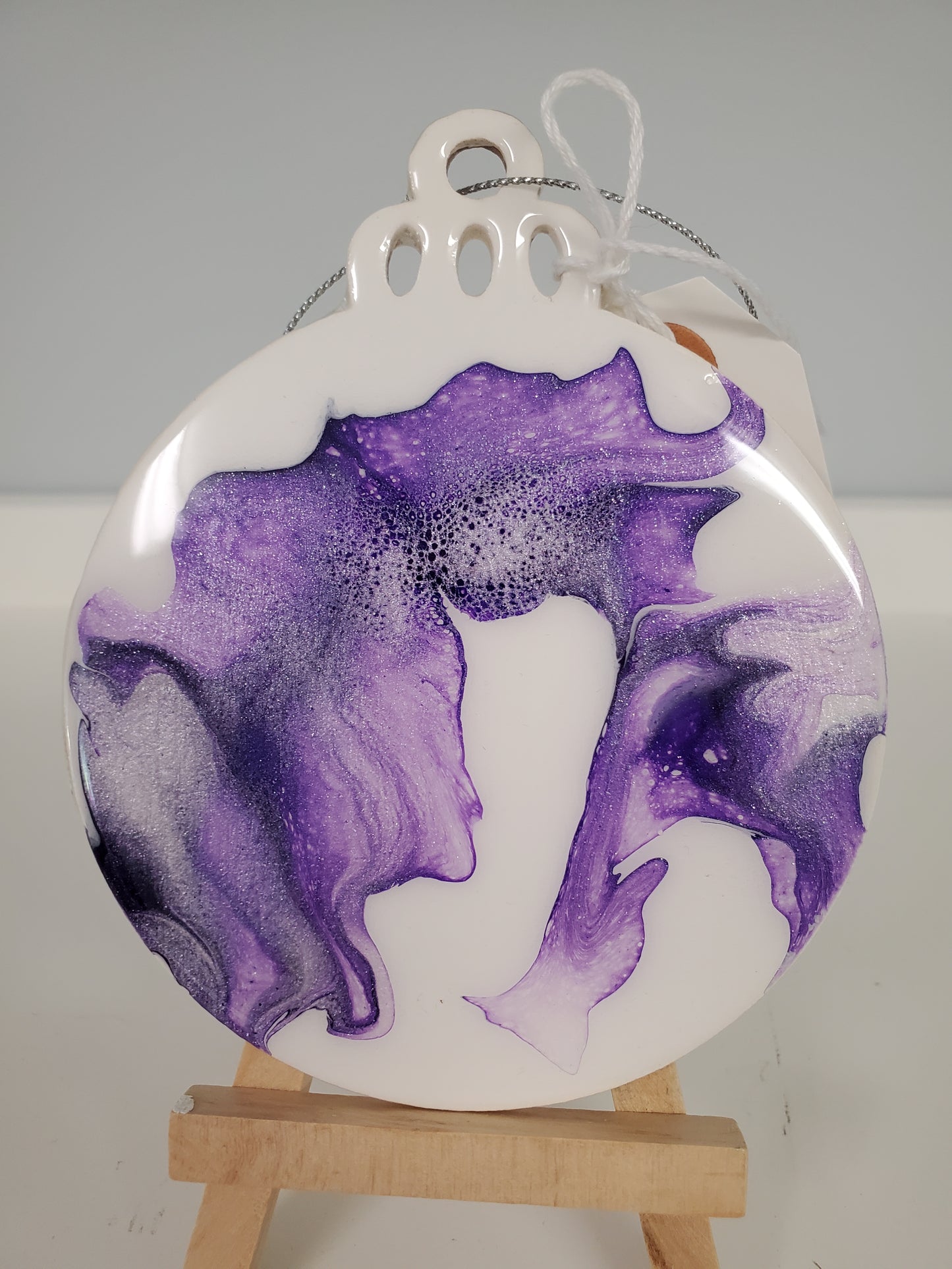 Ornament Purple/White set of 2